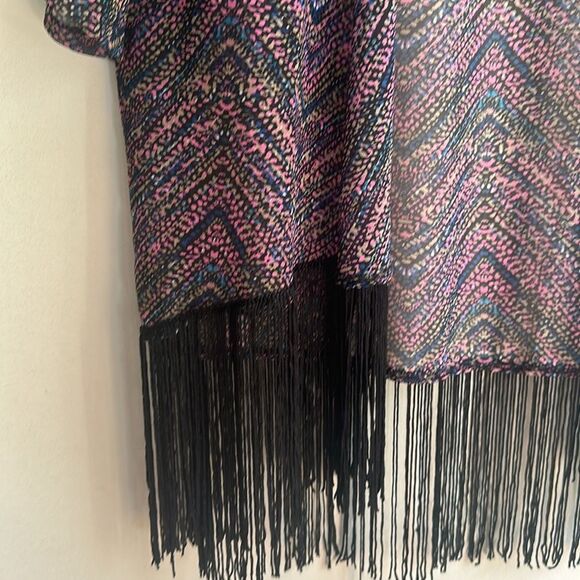 Wet Seal Pink Blue Black Fringe Hem Kimono Size M/L - Picture 5 of 7